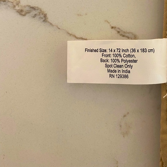 Snowflake table runner - Picture 3 of 3